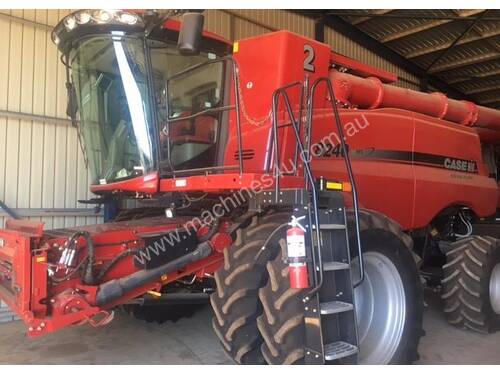 CASE IH 8240