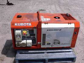 Kubota Lowboy GL9000 generator 8 KVA - picture0' - Click to enlarge