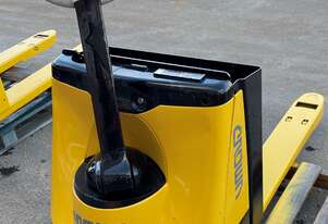 LIFTEK - CROWN WP2320 Electric Pallet Jack