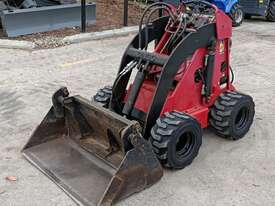 Used Dingo K9-3 Mini Loader - picture0' - Click to enlarge