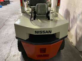Nissan 3 ton LPG Forklift *low hours* - picture2' - Click to enlarge