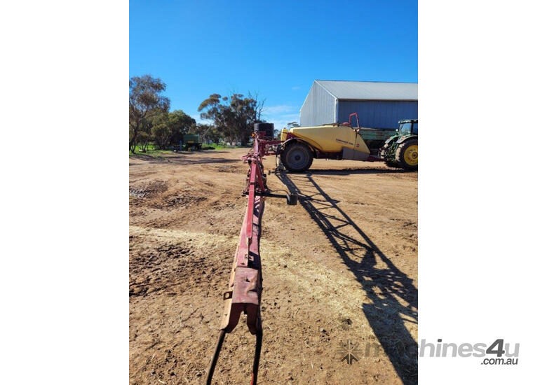 caption Hardi Commander 8536 TDZ Boom Spray Sprayer