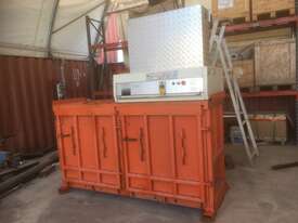 ORWAK Cardboard compactor ***MUST GO**** - picture0' - Click to enlarge