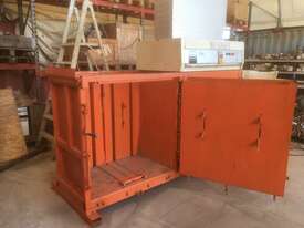 ORWAK Cardboard compactor ***MUST GO**** - picture0' - Click to enlarge