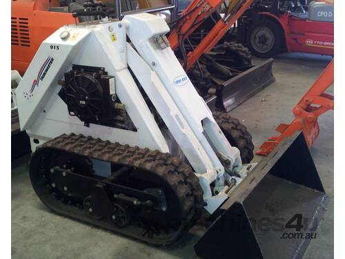 Ramrod 915 Tracked Mini Skid Steer