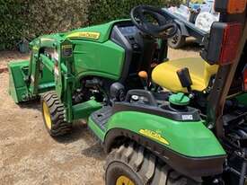 John Deere 1025R Compact Ut Tractors - picture0' - Click to enlarge