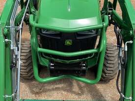 John Deere 1025R Compact Ut Tractors - picture1' - Click to enlarge