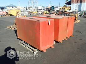 3 X STAINLESS STEEL 1200 LITRE WATER TANKS - picture0' - Click to enlarge