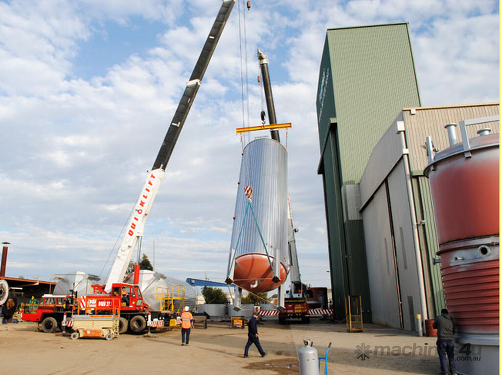 Hire tadano TRUCK MOUNTED CRANES Truck Mounted Crane in SHEPPARTON, VIC