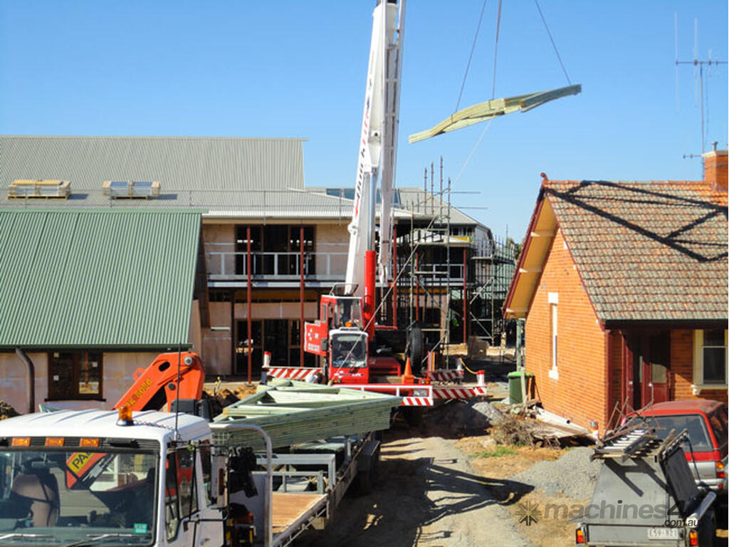 Hire tadano TRUCK MOUNTED CRANES Truck Mounted Crane in SHEPPARTON, VIC