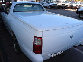 HOLDEN COMMODORE UTE - picture2' - Click to enlarge