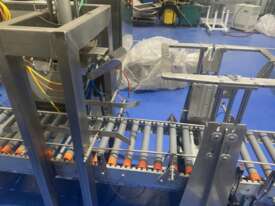 MOTOMAN SK16 Robotic Can Packer - picture0' - Click to enlarge