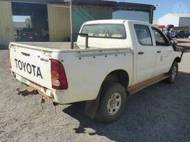 Toyota Hilux - picture2' - Click to enlarge