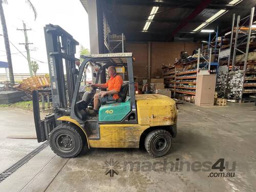 4 Tonne Komatsu Forklift For Sale