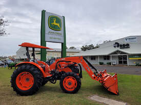 Kubota M7040 FWA/4WD Tractor - picture2' - Click to enlarge