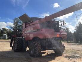 Case IH 8230 Axial Flow - picture2' - Click to enlarge