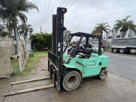 4 Tonne Mitsubishi Forklift For Sale - picture0' - Click to enlarge