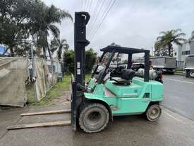 4 Tonne Mitsubishi Forklift For Sale - picture0' - Click to enlarge