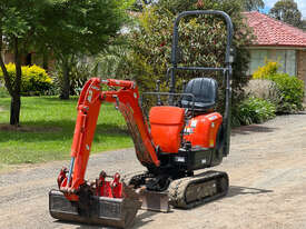 Kubota K008 Tracked-Excav Excavator - picture0' - Click to enlarge