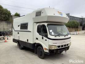 2004 Hino DUTRO - picture0' - Click to enlarge