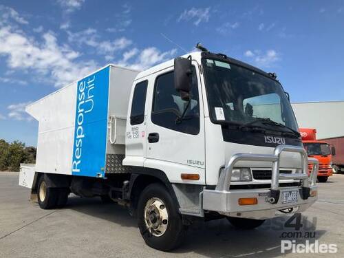 1998 Isuzu FRR550A