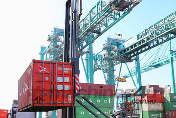 LIFT EQUIPT- ECH10.8 EMPTY CONTAINER HANDLING LIFT TRUCKS