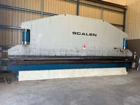 8M Scalen Hydraulic Press Brake 200T - picture0' - Click to enlarge