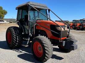 Kubota M108S - picture0' - Click to enlarge