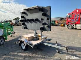 Unbranded Arrow Board (Trailer Mounted) - picture0' - Click to enlarge