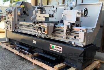 Taiwanese Centre Lathe, 660x2000mm turning Capacity, 104mm Bore Taiwanese Centre Lathe, 660x2000mm turning Capacity, 104mm Bore