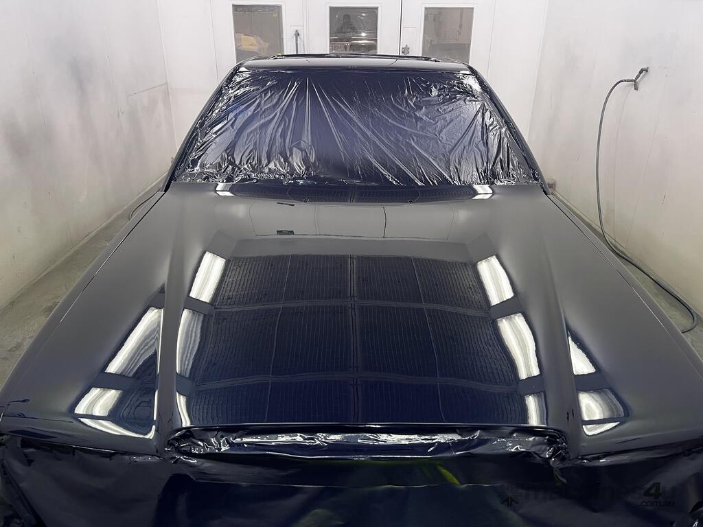 Used 2003 Spray N Bake Spray Booth for Trucks Cars Spray booths in