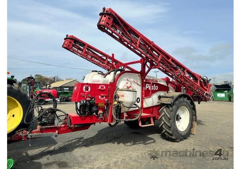 caption Croplands Pinto 4000L Pull Sprayers
