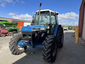 Ford 7740 Cab Tractor - Perfect for a Feed Mixer - picture1' - Click to enlarge