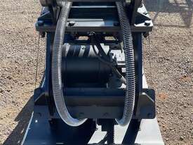 Hydraulic Plate Compactor Excavator Attachment - picture0' - Click to enlarge