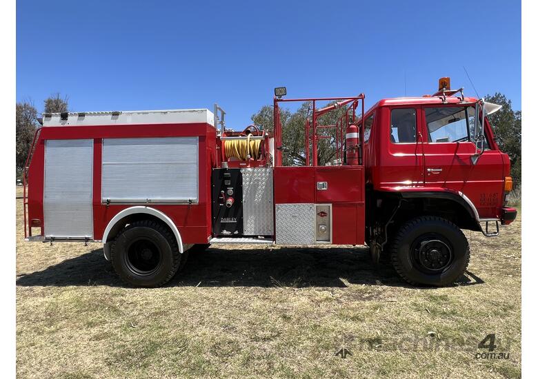 caption GRAND MOTOR GROUP -1989 HINO GT17 Fire Truck