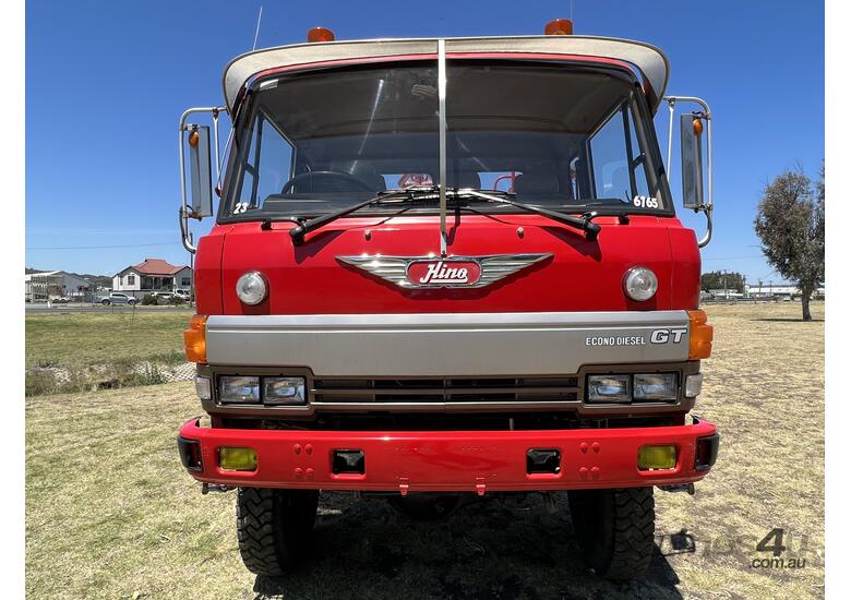 caption GRAND MOTOR GROUP -1989 HINO GT17 Fire Truck