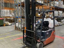 Toyota Forklift - picture0' - Click to enlarge