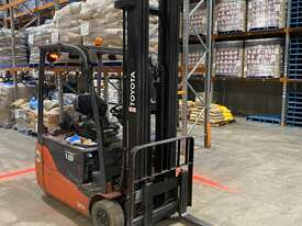 Toyota Forklift - picture0' - Click to enlarge