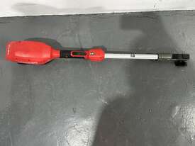 Milwaukee Cordless Outdoor Power Head - picture0' - Click to enlarge