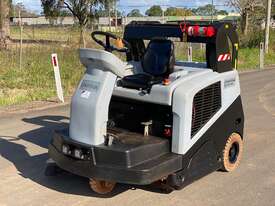 Nil Fisk SW5500 Sweeper Sweeping/Cleaning - picture0' - Click to enlarge