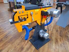 Metal Linisher, Unbranded, 75mm Wide Belt, Integrated Dust Extraction, Inclinable Belt, 415V Hardwir - picture0' - Click to enlarge