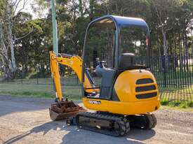 JCB 8018 Tracked-Excav Excavator - picture2' - Click to enlarge