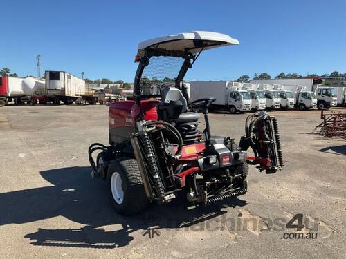Toro ReelMaster 7000D Ride On Mower (Out Front)
