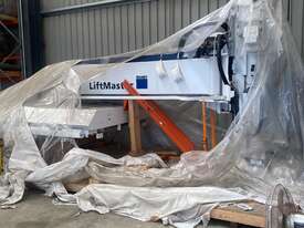 Laser cutting LiftMaster - picture0' - Click to enlarge