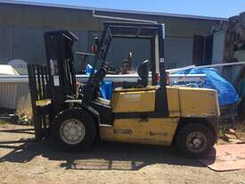 YALE 4.5T Forklift - picture0' - Click to enlarge