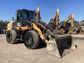 2018 Case 621F Articulated Wheeled Loader - picture0' - Click to enlarge