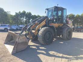 2018 Case 621F Articulated Wheeled Loader - picture1' - Click to enlarge