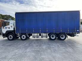 2018 Isuzu FYJ 300-350 Curtainsider - picture2' - Click to enlarge