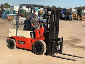 Nissan PJ02A25U Forklift (Container Mast) - picture0' - Click to enlarge