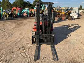 Nissan PJ02A25U Forklift (Container Mast) - picture0' - Click to enlarge